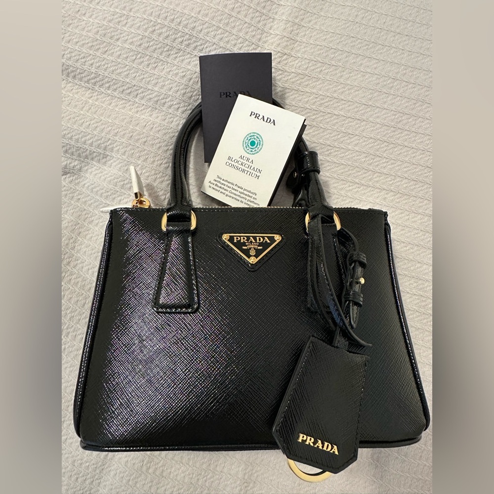 BRAND NEW! Authentic PRADA Saffiano Vernice Mini Galleria Double Zip Tote Black